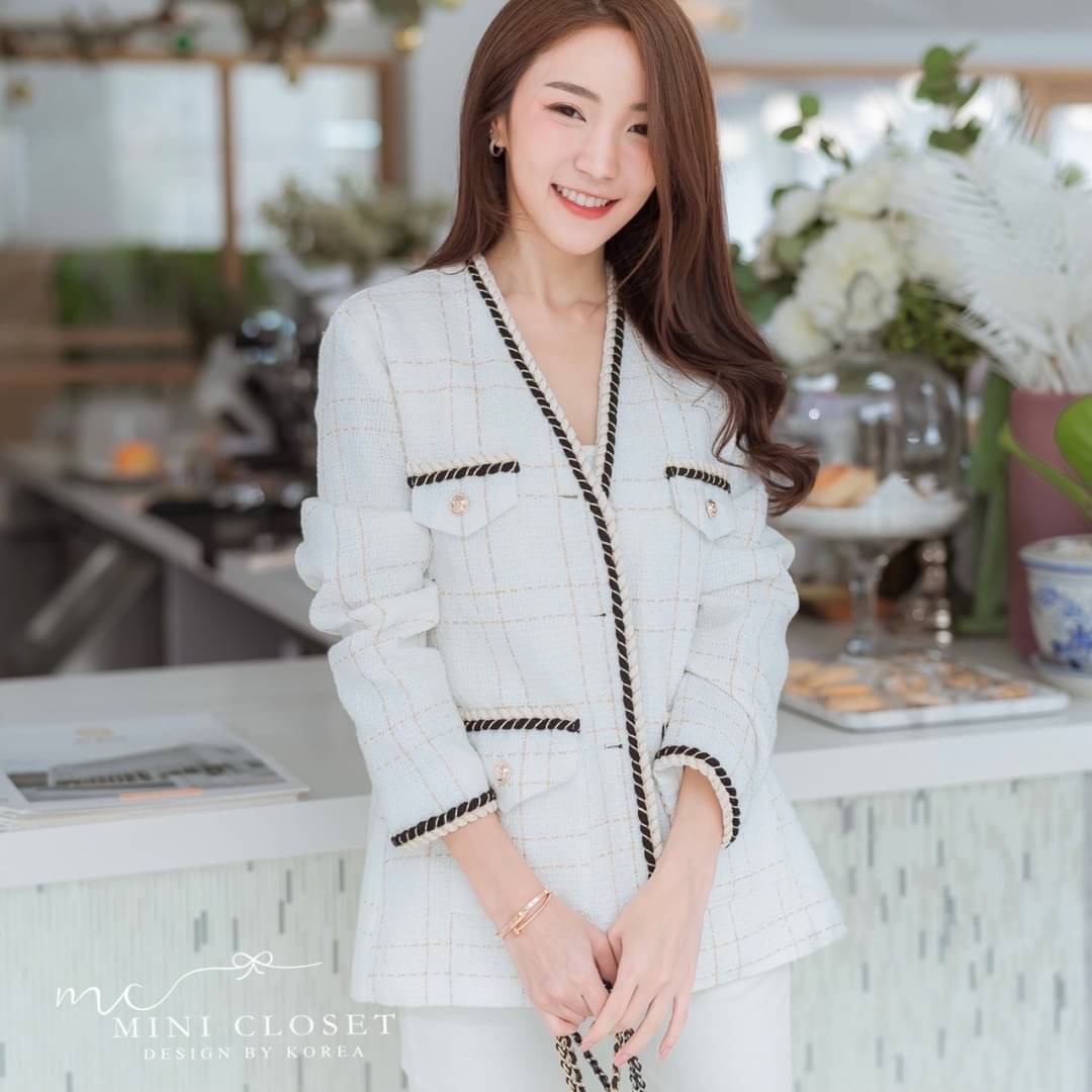 ðŪLady Tweed BlazerðŪ āļĢāļļāđāļāļāļĩāđāļāļāļāđāļĨāļĒāļāđāļāļāļĄāļĩ āđāļŠāļ·āđāļāļāļĨāļļāļĄāļāđāļēāļāļ§āļĩāļ āļāļąāļāđāļāđāļĒāđāļāļāļĨāļąāļāļāļąāđāļāļāļąāļ§ āļāļĩāđāļāļāđāđāļāļīāļāļāļāļāļāļļāđāļ āļāļĢāļ°āđāļāđāļēāļāļāļĨāđāļēāļāļĄāļĩāļāļē āđāļāļāļĒāļēāļ§ āļāļēāļāļŠāļ§āļĒāđāļŠāđāļĨāļ°āļŠāļĄāļēāļĢāđāļ casual āđāļāđ āļāļēāļāļāļēāļĢāļāđāļāļĩ āļŦāđāļēāļĄāļāļĨāļēāļāļāļąāļāđāļĨāļĒāļāđāļē