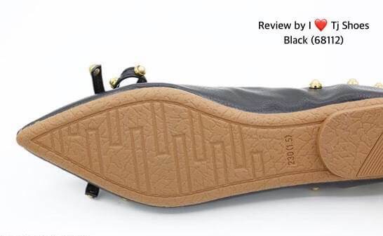 พร้อมส่ง สวยเกร๋มากอะเธ๊อออ !!! รองเท้าคัชชูนำเข้า รุ่นนี้หนังนิ่มมาก พื้นยางอย่างดี จับแมทกับชุดอะไรก็น่ารัก แถมพื้นบุนวมนิ่มใส่เบาเดินสบายไปอีก ใส่ได้ตลอด ของจริงงานดีสวยคุ้มเกินราคา ดีงามฝุดๆ ขนาดนรี้แนะนำเลยคร๊ะซิสส สั่งด่วนนนนเลยจร๊ะ