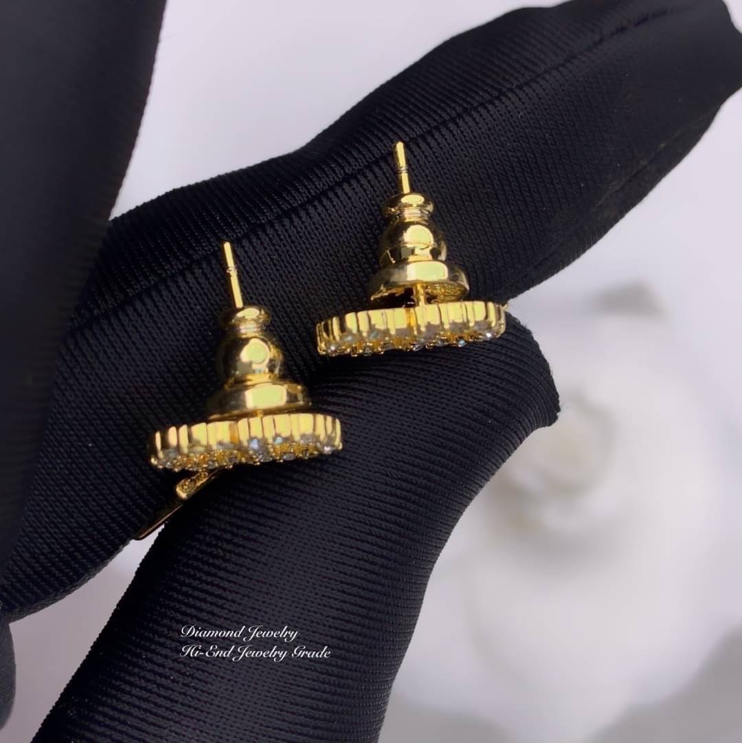 Super Hi-End Quality !!!! ((งาน 1:1 เหมือนในช็อปมากที่สุดในท้องตลาด)) Christian Dior Earring ต่างหูดิอองาน 1:1 เหมือนของแท้เป๊ะๆค่ะ รับรองงานสวยมากกกกก ดูหรู ดูผู้ดีสุดๆ งานดี เพชรคุณภาพดีมากๆมากๆคะรับประกันความพอใจเลยค่ะ ตัวเรือนสีทอง งาน laser stamp เหม