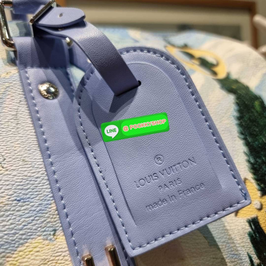 LV×Jeff koons van gogh keepall travel bag 🔆 Details ใหม่ล่าสุด กระเป๋าเดินทางสุดคลาสสิค ไซส์ใหญ่จุใจ ไอเท็มที่จะทำให้การเดินทางไม่ธรรมดาอีกต่อไป ด้วยดีเทลความเป็นเอกลักษณ์ ลงลวดลายภาพวาดโดดเด่นไม่ซ้ำใคร เปิด-ปิดด้วยซิปแน่นหนา มีกุญแจล็อคได้ มีสายส