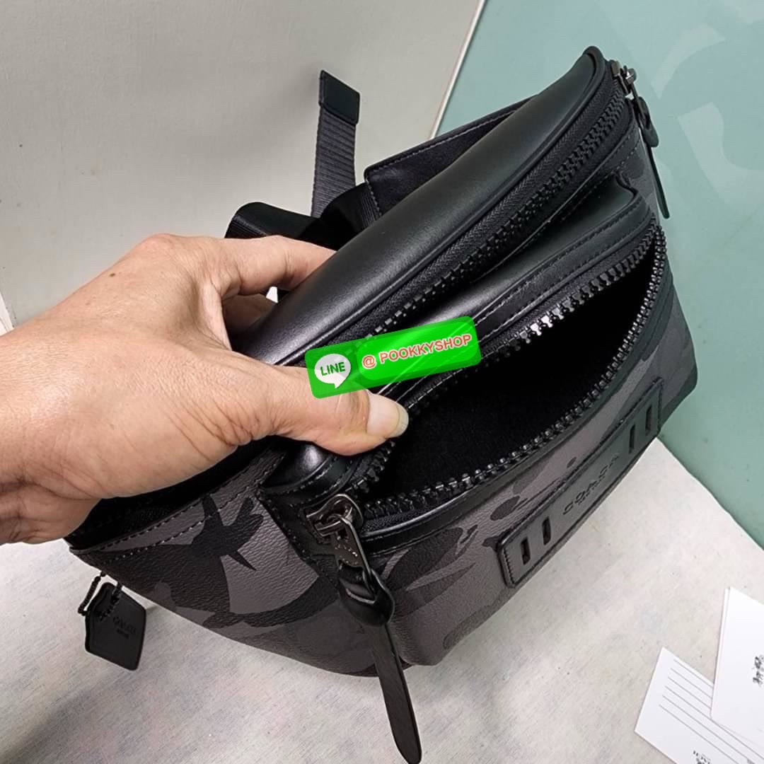 กระเป๋า คาดอก/คาดเอว COACH TERRAIN BELT BAG IN SIGNATURE CANVAS WITH CAMO PRINT (COACH F89034) เป๋าคาดเข็มขัด ผ้าใบเคลือบซิกเนเจอร์และหนังลูกวัวอย่างดี ภายในกระเป๋ามัลติฟังก์ชั่น ปิดด้วยซิป ซับในผ้า กระเป๋าซิปด้านนอก สายปรับได้สำหรับสวมใส่ที่เอว