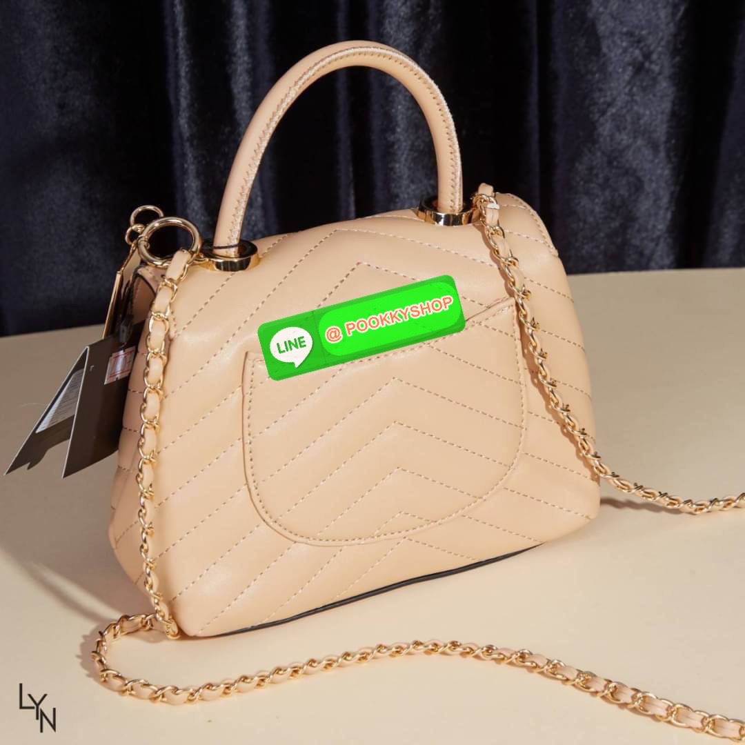 แท้ Outlet Lyn ทรงถือ+สะพายข้างได้ สายโซ่พันหนัง เปิด/ปิดกระเป๋าด้วยกระดุมแม่เหล็ก มี 1 ช่องใช้งาน