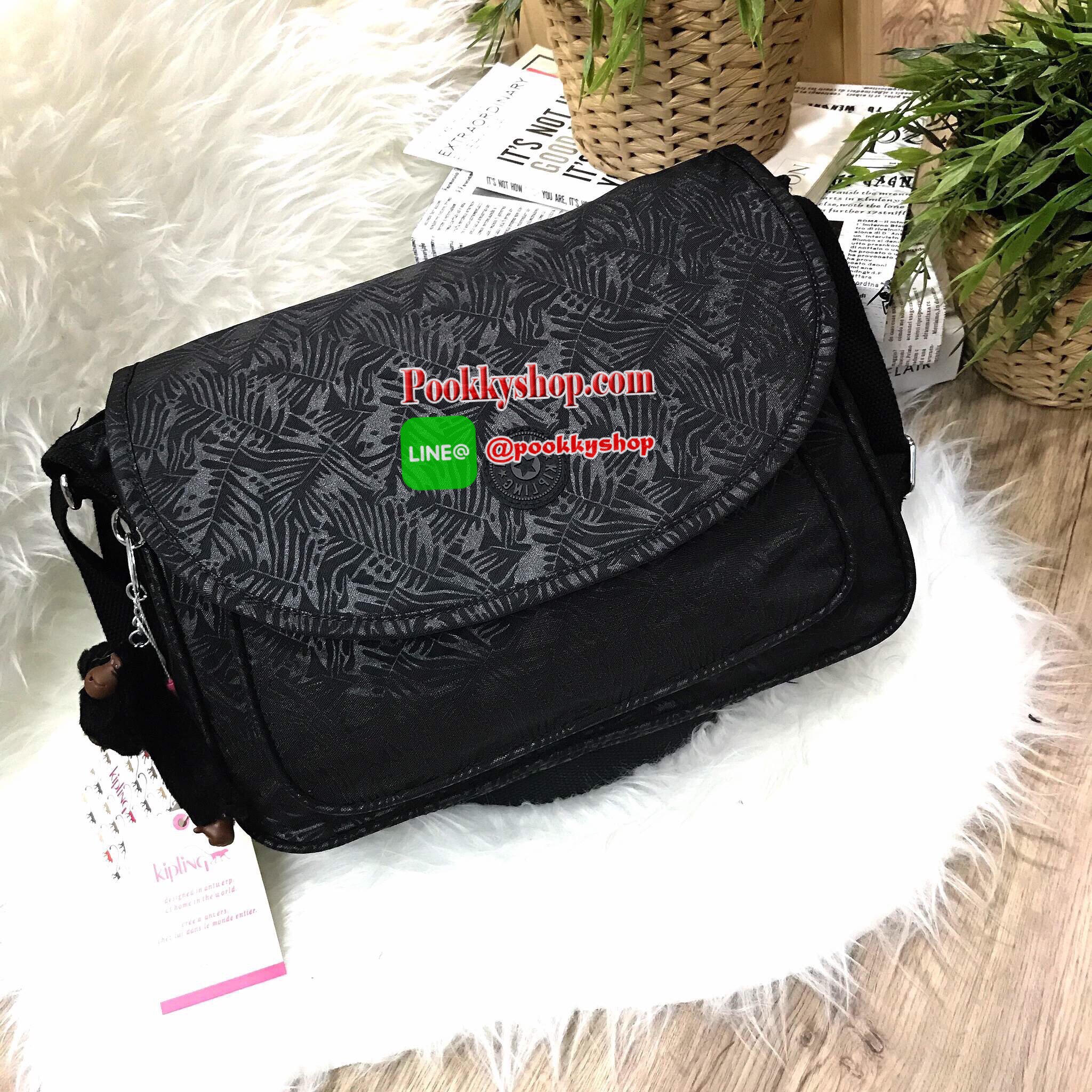 Don't Miss! KIPLING NYLON SHOULDER BAG กระเป๋าถือหรือสะพายวัสดุ Nylon + Polyester 100% เปิดปิด2ชั้นด้วยฝาปิดกระดุมเเม่เหล็กเเละซิปสะดวกใช้ หัวซิปโลโก้เเบรนด์ ด้านหน้ามี1ช่อง Pocket พร้อมสายสะพายยาวเลื่อนปรับระดับได้ถอดได้ จะสะพายไหล่หรือ Cross Body ก