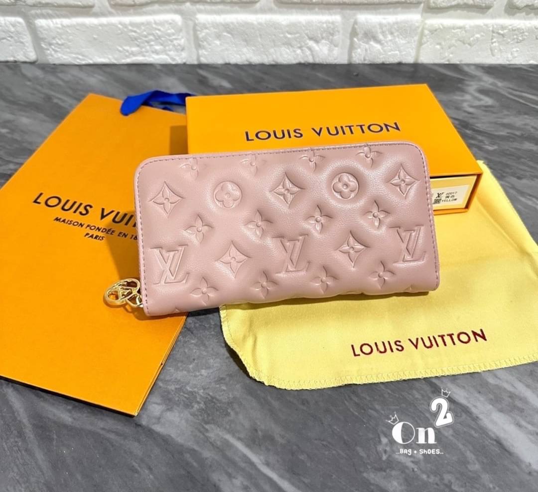 Louis Vuitton LV envelope wallet กระเป๋าสตางค์ใบยาว ใส่การ์ดใส่แบงค์ได้ สวยหรู สีเยอะ เลือกสีสิริมงคลได้ค่ะ เหมาะสำหรับเป็นของฝากของขวัญหรือใช้เองก็เลิศค่ะ