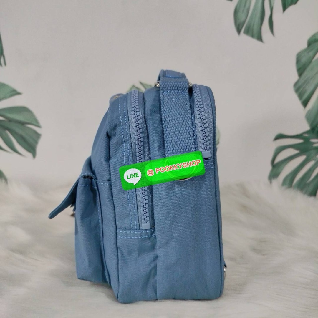 KIPLING Cand 2 ways backpack กระเป๋าถือหรือสะพายข้าง ขนาดกลาง วัสดุ Polyester 100% -ด้านหน้ามี 2 ช่องซิป -ช่องหลักโล่งกว้าง ใส่ของได้เยอะสุดๆ พร้อมช่องซิปและช่องแยกด้านข้างให้แยกของได้เป็นระเบียบมากขึ้น สามารถติใส่กระเป๋าสตางค์ใบยาวได้ มาพร้อมสายคล้องพวงก