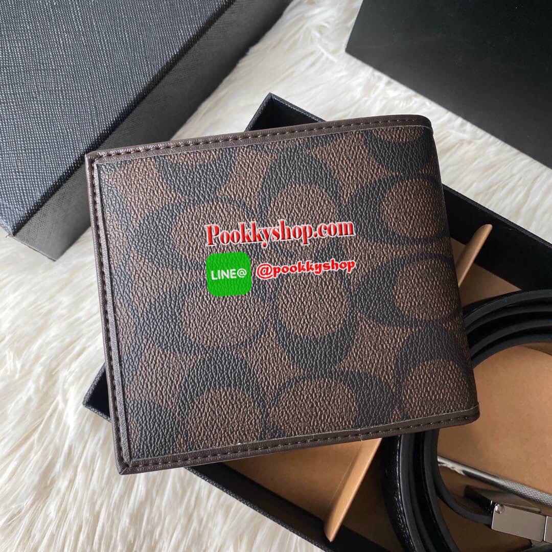 COACH Short Wallet with Belt Set Signature เซทสุดคุ้มค่ะได้ทั้งเข็มขัดและกระเป๋าสตางค์แบบพับ 2 ตอนมีช่องใส่รูปใส่บัตรใส่ธนบัตรแยกเป็นสัดส่วนเหมือนกระเป๋าสตางค์ใบยาวคุณภาพดีตามแบบฉบับของแบรนด์ มาในกล่องแบรนด์สามารถมอบเป็นของขวัญได้ ไอเท็ม Must Have ใครไม่ท