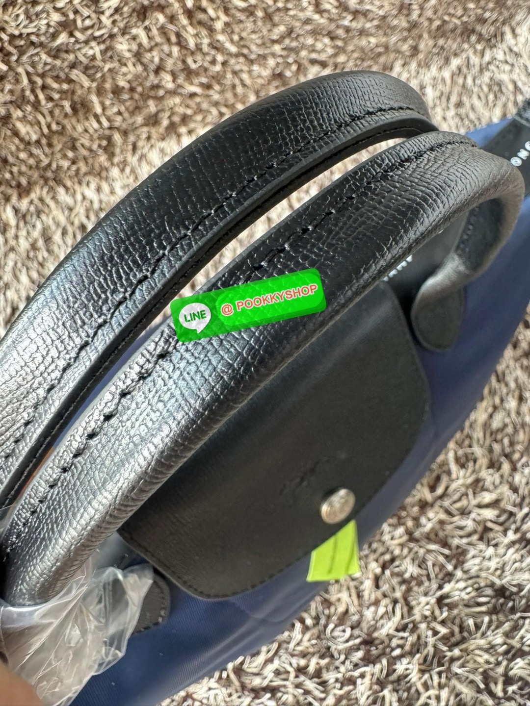 Longchamp LE PLIAGE ENERGY S HANDBAG LE PLIAGE รีไซเคิล ECONYLสไตล์สปอร์ต ทันสมัย และใช้งานได้จริง น้ําหนักเบา กระเป๋าใบนี้เป็นเครื่องประดับที่มีเสน่ห์ในอุดมคติที่จะติดตามคุณในทุกกิจกรรมยามเย็นของคุณ มาพร้อมกับสายสะพายไหล่ปรับได้ สามารถพกพาได้ ทั้งแบบถือแ