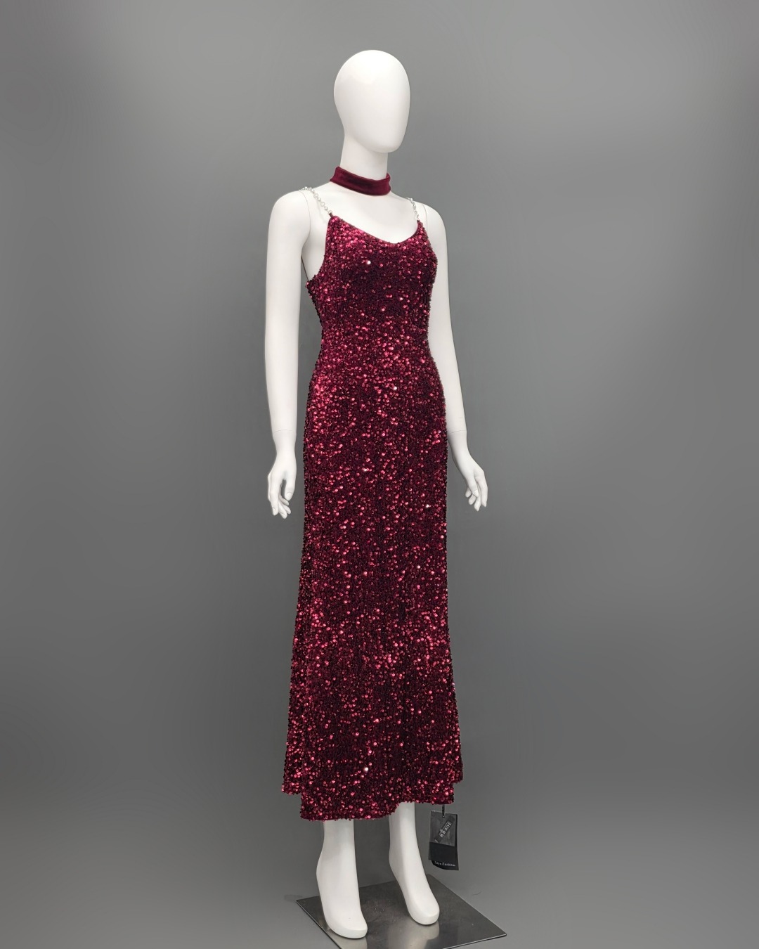 เดรสแฟชั่น เดรสเสื้อสายเดี่ยว กระโปรงยาวทางเอ