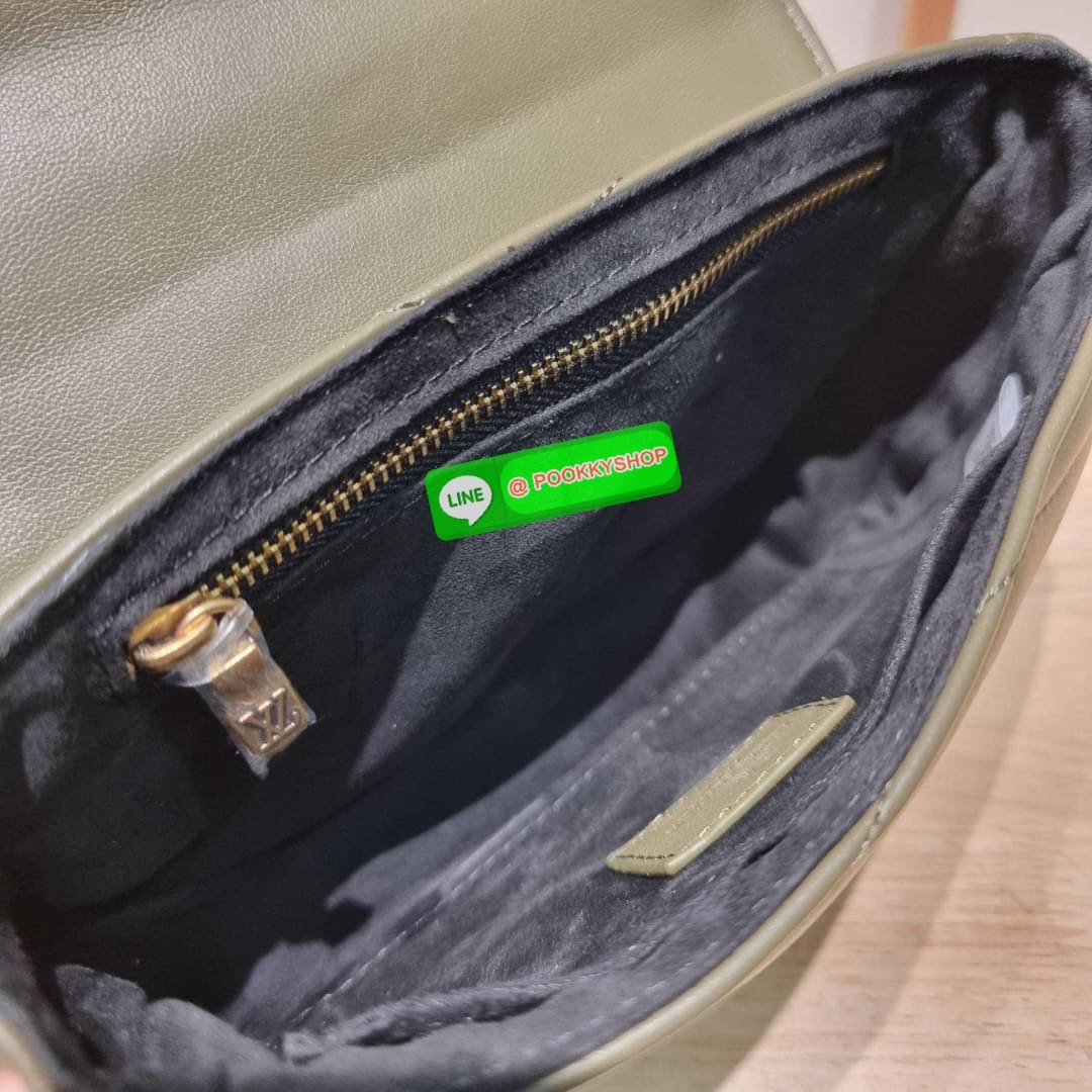 🔆 Model LV new wave pochette multi bag 🔆 Details กระเป๋าสะพายมัลติฟังก์ชั่น พรีเมี่ยมกิ๊ฟสุดหรู คุ้มจาก dutyfree มาพร้อม box set รับรองว่าดีงาม ลูกเล่นคลาสสิคผสานความวินเทจ มีสายสะพายให้ 2 เส้น และกระเป๋าใบลูก เล็กน่ารัก ภายในเป็นช่องโล่ง