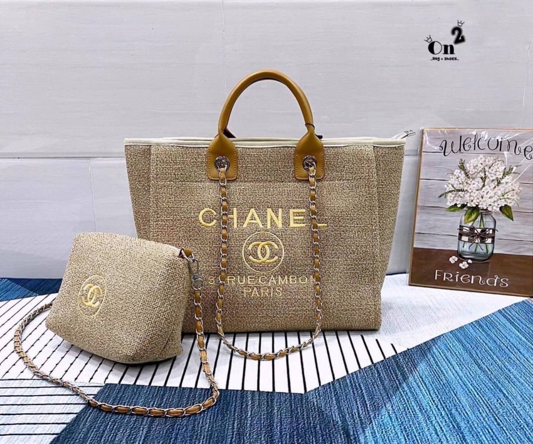 Chanel Bag Chanel ทรง tote ผ้าทวิตหน้าปักโลโก้แบรนด์ ใบใหญ่จุของได้เยอะ สาวๆนักช้อปห้ามพลาดน้า