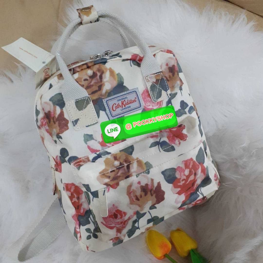 Best Seller !! Cath Kidston Multi Strap Backpack กระเป๋าสะพายเป้รุ่นมินิ แบรนด์ดังสไตล์วินเทจสุดฮิต วัสดุ Canvas เคลือบกันน้ำสามารถเช็ดทำความสะอาดได้ เปิดปิดด้วยซิปสะดวกใช้ ด้านหน้าประดับโลโก้แบรนด์ พร้อมช่องซิปด้านนอกใส่กระเป๋าสตางค์ มือถือได้ ด้านในมีช่