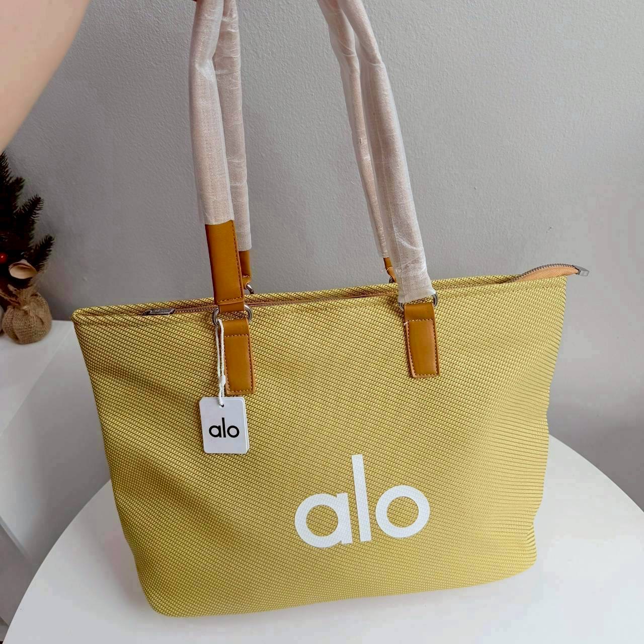 กระเป๋า Alo Tote Bag สวย เกร๋ๆ มี 5 สี