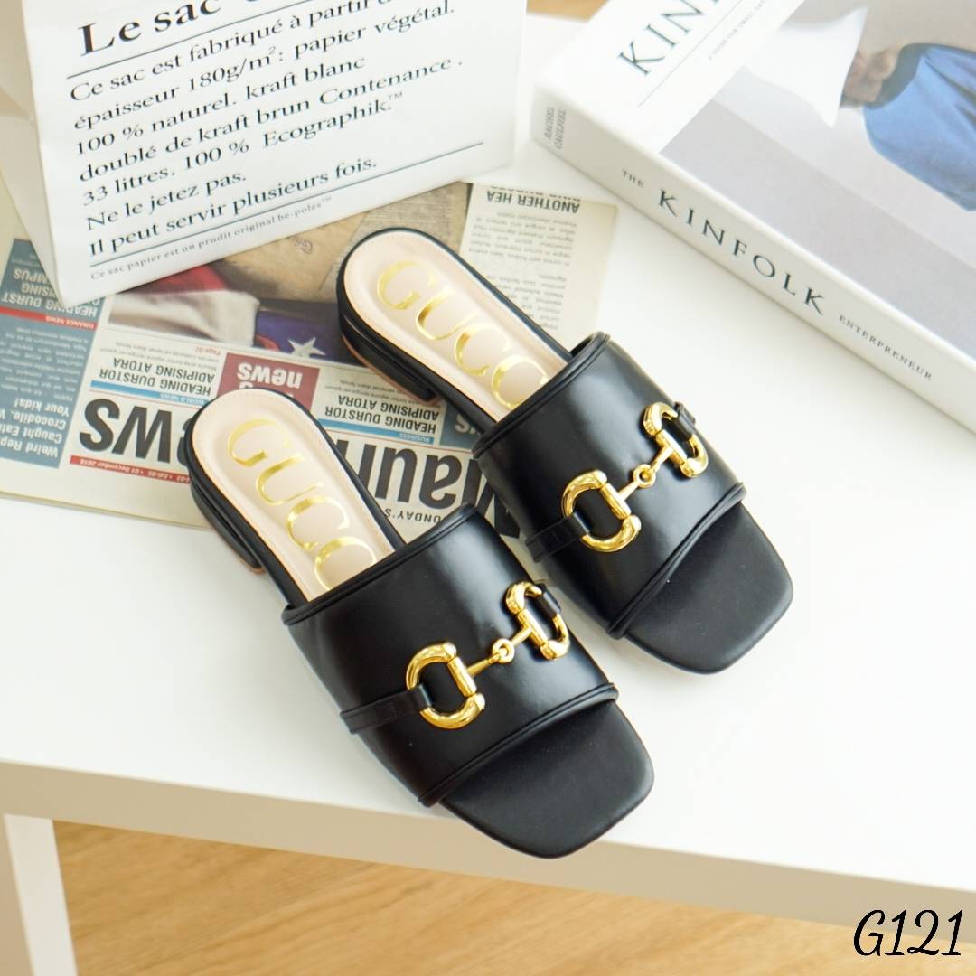 พร้อมส่ง รองเท้าแตะสวยมากกก ชนช้ อป มาใหม่ล่าสุด ทรงสวม อะไหล่สีทอง งานหนังpuแท้ นิ่ม มากกกกก ทรงสวย สาวหน้าเท้ากว้างใส่ได้ ส้นสูง1นิ้ว คือมัน ดีมาก ลงตัวสุด ใส่เดินสบายมากด้วยจ้า