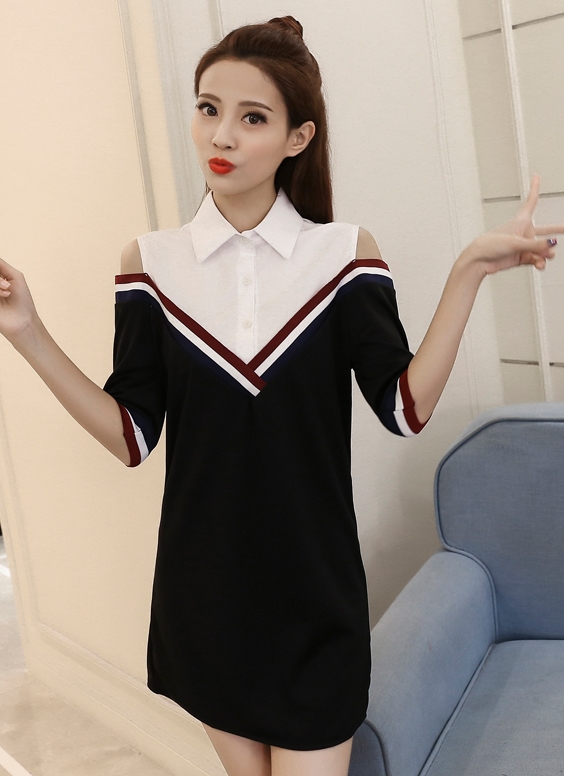KTFN เดรสแฟชั่นเกาหลี โชว์ไหล่ คอปกมีกระดุม สีดำแต่งหน้าอกขาว