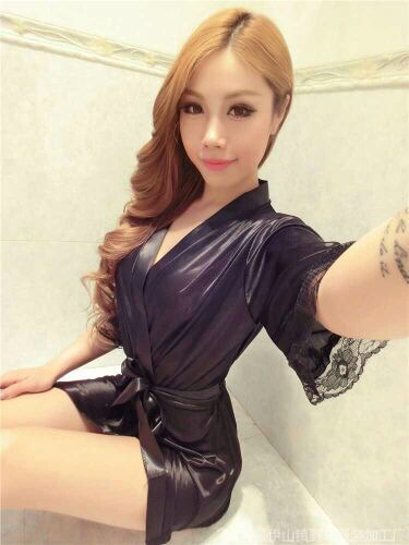 เสื้อคลุมเซ็กซี่ กิโมโน ผ้าไหมเทียม สีดำ ผ้านิ่ม ลื่น ใส่สบายมาก พร้อมสายผูก + กางเกงใน G-string