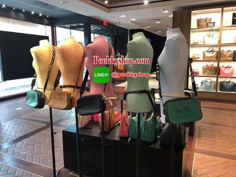Coach F75818 F72704 Jes crossbody 2 ซิปรุ่นใหม่ ปั๊มลายรถม้า สายสะพายแบบสปอร์ต สวยงามมากค่ะ