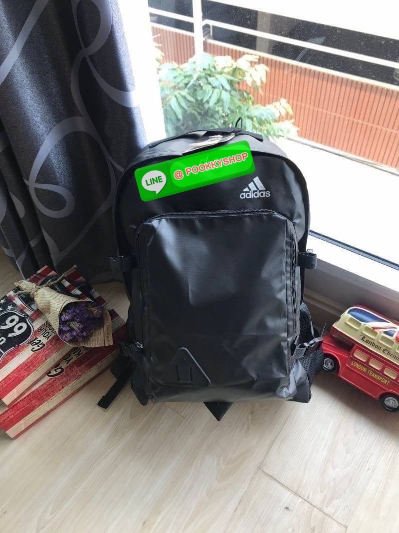 Adidas Adidas BTS BP1 [AZ8644] Backpack Black กระเป๋าเป้สะพายหลัง รูปทรงคลาสสิคคลาสสิกเรียบง่ายในแบบอาดิดาส รองรับทุกการใช้งานที่คต้องการ กระเป๋าสะพายหลังใบนี้ผลิตจากโพลีเอสเตอร์เบาและกันน้ำ ออกแบบให้จุได้เยอะและเก็บทรงไม่ให้ดูเทอะทะ ไม่ว่าจะเป็นหนังสือหร