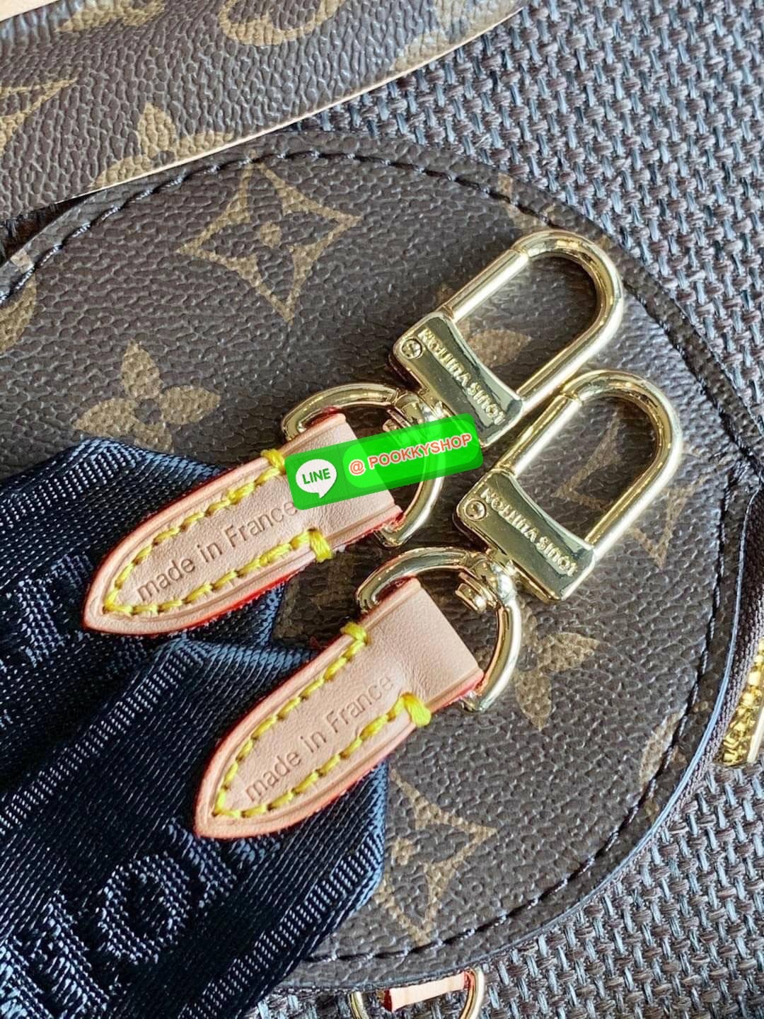 💥LIMITED EDITION LV PREMIUM GIFT LV MULTI POCHETTE ACCESSORIES 💥พร้อมส่งที่ไทย รุ่นหายากมากๆ สุดคุ้ม!! สินค้าพรีเมี่ยมกิ๊ฟ ตปท. ✔️กระเป๋าวัสดุหนังแท้อย่างดี ที่รังสรรค์ออกแบบให้สะพายข้างได้;หรือเปลี่ยนสายเป็นหิ้วหรือคล้องไหล่ได้