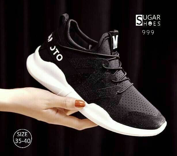 พร้อมส่ง รองเท้าผ้าใบผ้าตาข่ายมีรูระบายอากาศ ตกแต่งขอบด้วยเชือกและผ้า ดีไซส์ดูแพงเว่อร์ คุณภาพเกินราคา เหมาะกับเมืองร้อน ใส่สบายไม่อับ ระบายอากาศได้ดี เลือกใส่ได้หลายสไตล์ ใส่เที่ยวหรือเล่นกีฬาได้สบาย พื้นสูง 2 นิ้ว พื้นนิ่มอย่างดี กันลื่น ใช้ทน สามารถซัก