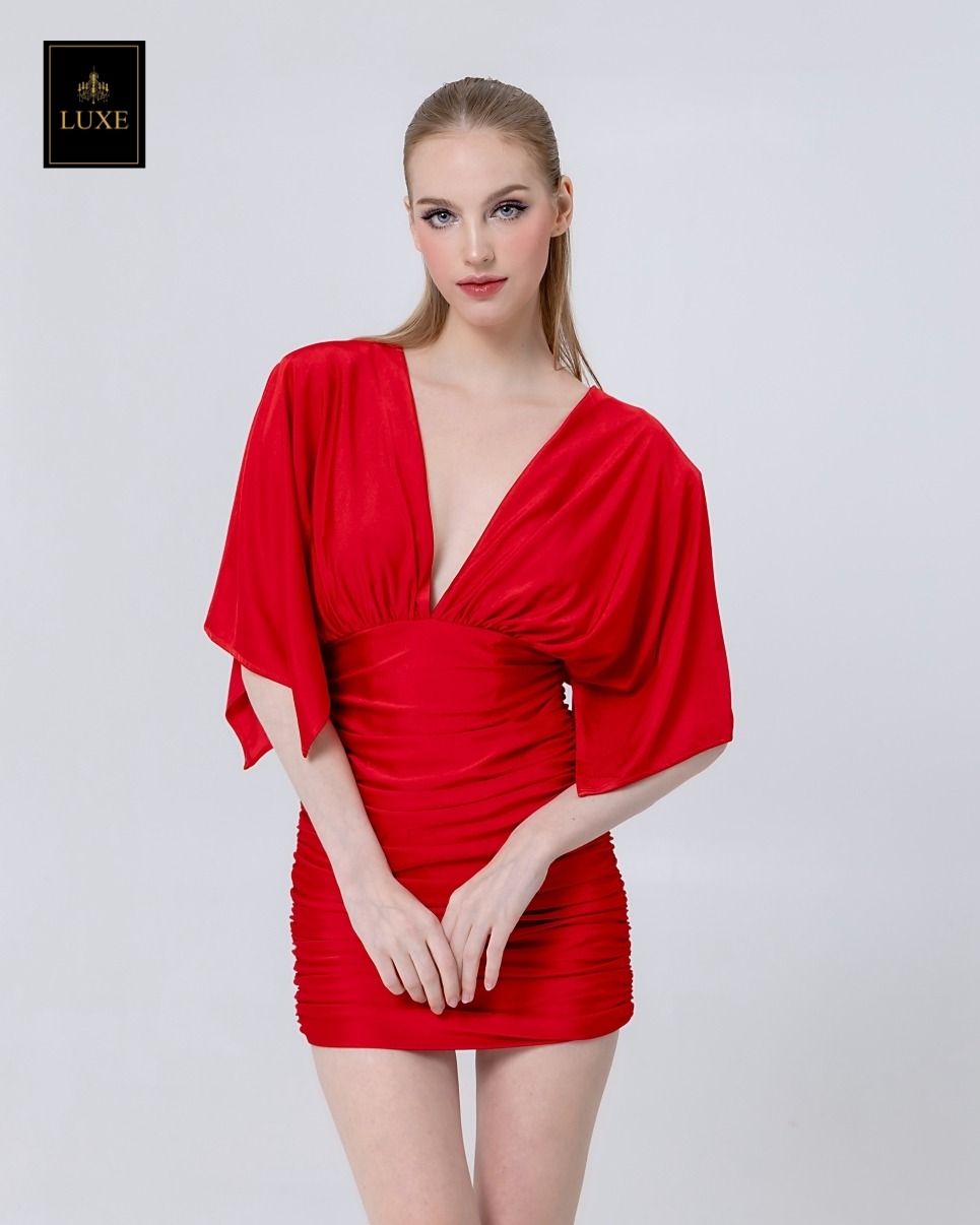 เดรสแฟชั่น เดรสกระโปรงเข้ารูป เสื้อคอวีแขนในตัว มาพร้อมถุงมือยาว