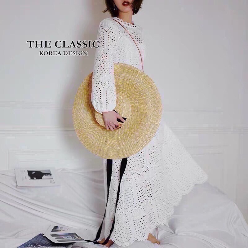 เดรสแฟชั่น เดรสลูกไม้ปักฉลุ ใช้ผ้าสั่งทำขึ้นลายเฉพาะ ผ้าหนาพิเศษ มีน้ำหนัก ขึ้นลายปักชัด