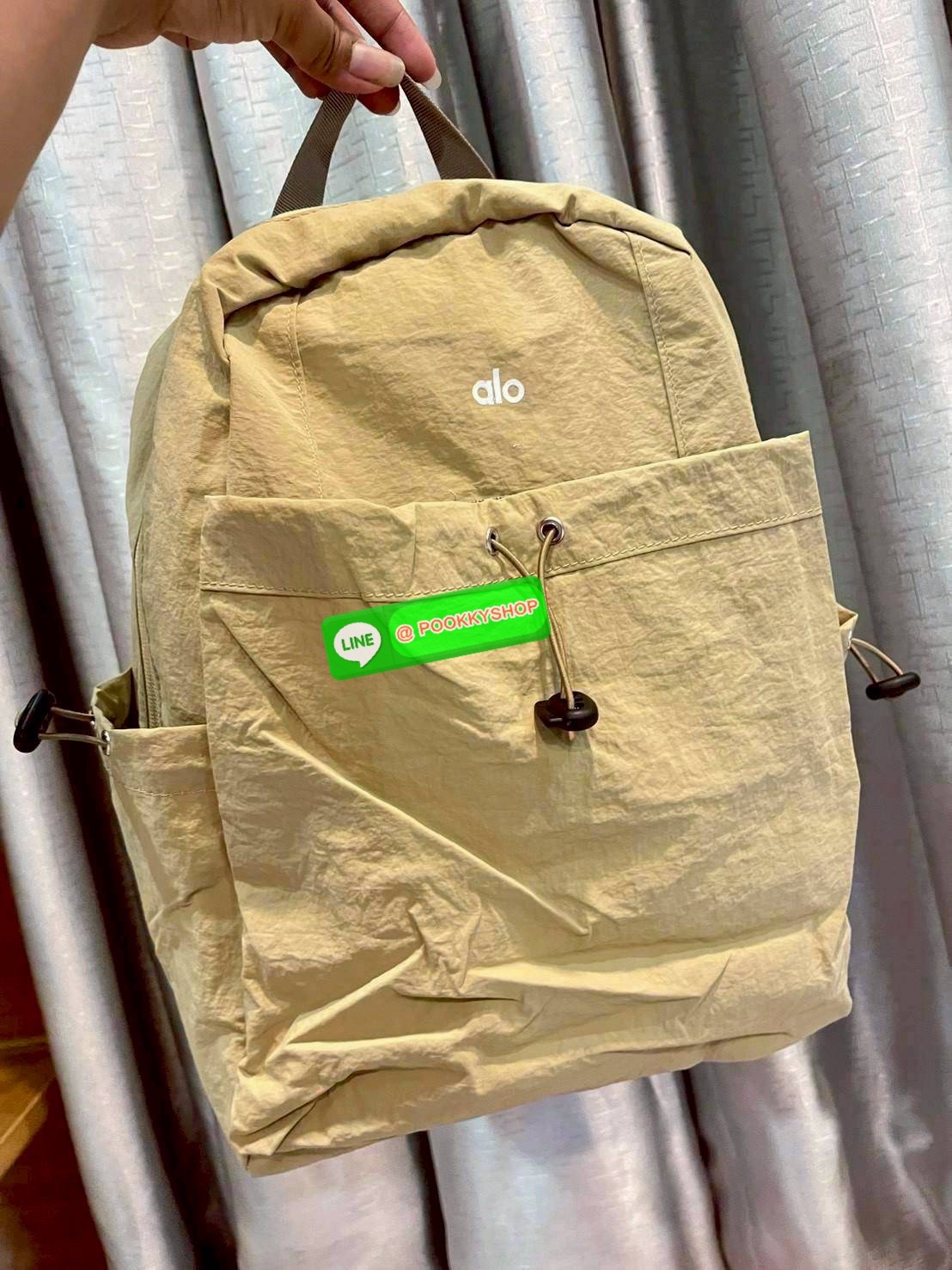 🩷กระเป๋าเป้ alo สะพายเท่ๆ 🩷 💕กำลังฮิต งานสวย เนื้อผ้าร่ม กันน้ำได้ 💕สะพายไปเดินป่า เข้าแคมป์ หรือใส่หนังสือได้หมด