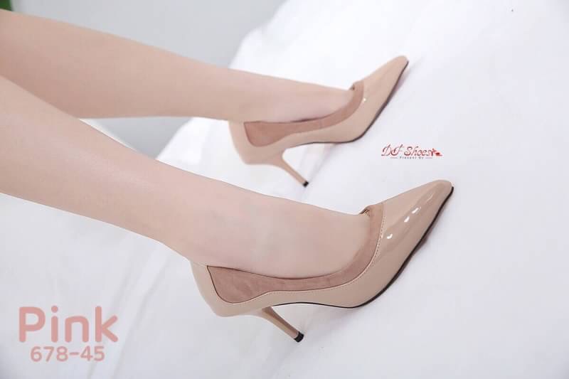 สินค้าพร้อมส่ง รองเท้าคัชชูส้นสูงหัวแหลม วัสดุหนัง PU ตัดขอบด้วยผ้าสักหลาด สุภาพ แมทง่ายกับทุกชุด ใส่ได้ทุกโอกาสค่ะ