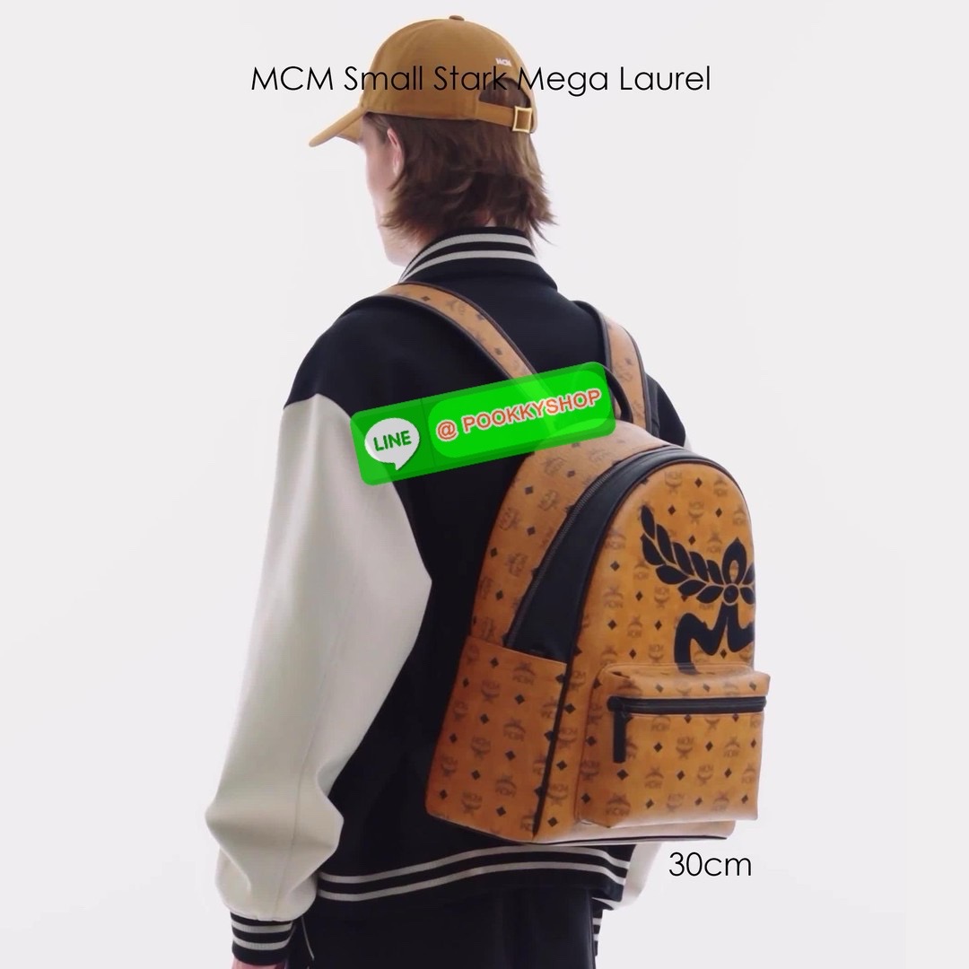 MCM Small Stark Mega Laurel Visetos Backpack กระเป๋าเป้คอลใหม่ไซส์เล็ก ดีไซน์โลโก้ด้านหน้าสวยหรูโดดเด่น Best seller Unisex ของงานเป้จริงๆ ใช้ได้ทั้งหนุ่มๆและสาวๆ เรียบหรูกว่าเดิมไปอีก สายสะพายสามารถปรับได้ตามตัว ดีไซน์และฟังก์ชั่นการใช้งาน ตอบโจทย์แน่นอน