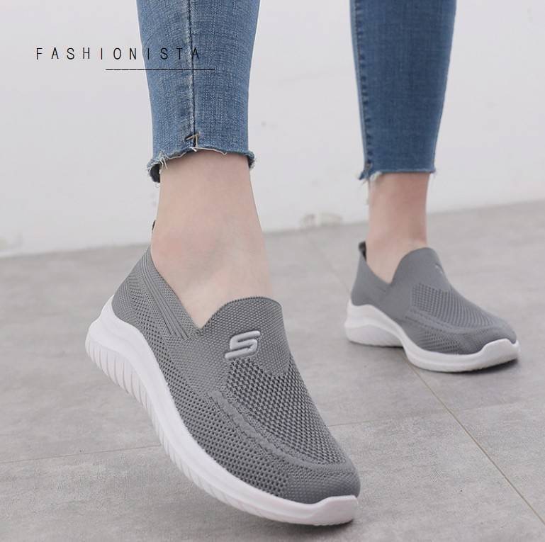 มาแล้วจ้าา .. รองเท้าสุขภาพที่แท้ทรู พร้อมส่งไม่ต้องรอพรีคร๊า ไม่อยากให้พลาดเลยสำหรับรุ่นนี้ !! รองเท้าสุขภาพทรงสลิปออน วัสดุผ้าทอเนื้อหนานุ่มขึ้นทรง ใส่สบาย ระบายอากาศดีม๊ากก ดีไซน์สวยเก๋ พื้นยาง 1.5 นิ้ว ตัวพื้นรองเท้าเป็น Breathable insole ระบายอากาศแล