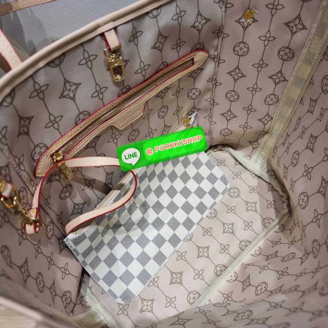 NEW IN!! LV 2IN1 TOTE SET WITH NAUTICAL PRINT ดีไซน์ใหม่ต้อนรับฤดูร้อน กับกระเป๋าสะพายไหล่ใบใหญ่ทรง tote มาพร้อมใบลูก พรีเมี่ยมกิ๊ฟสุดคุ้ม!! คลาสสิคที่สุด เป็นอีกรุ่นที่มีคนใช้เยอะมากๆ โทนสีละมุน วัสดุหนังแคนวาสปั๊มลายเต็มใบ ปากกระเป๋ามีหูเกี่ยว ด้านข้างม