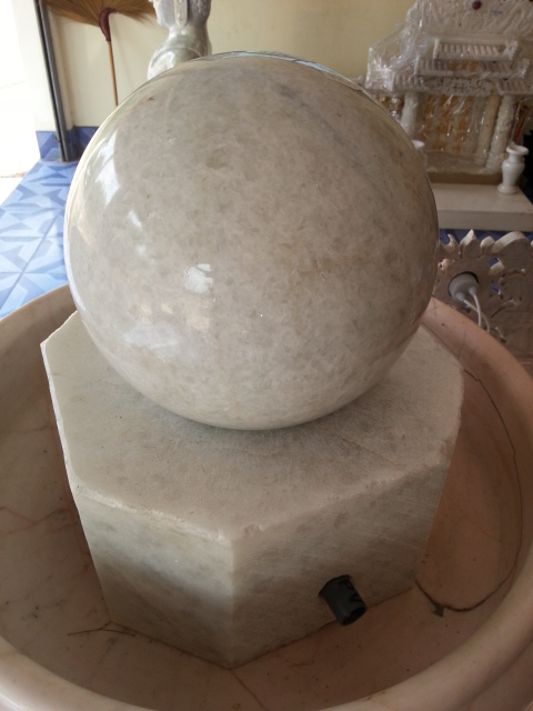 ลูกหมุน ขนาด 30 เซนติเมตร ===== ใช้คู่กับปั้ม ap5000 อ่างขนาด 80 ถึง 90 เซนติเมตร