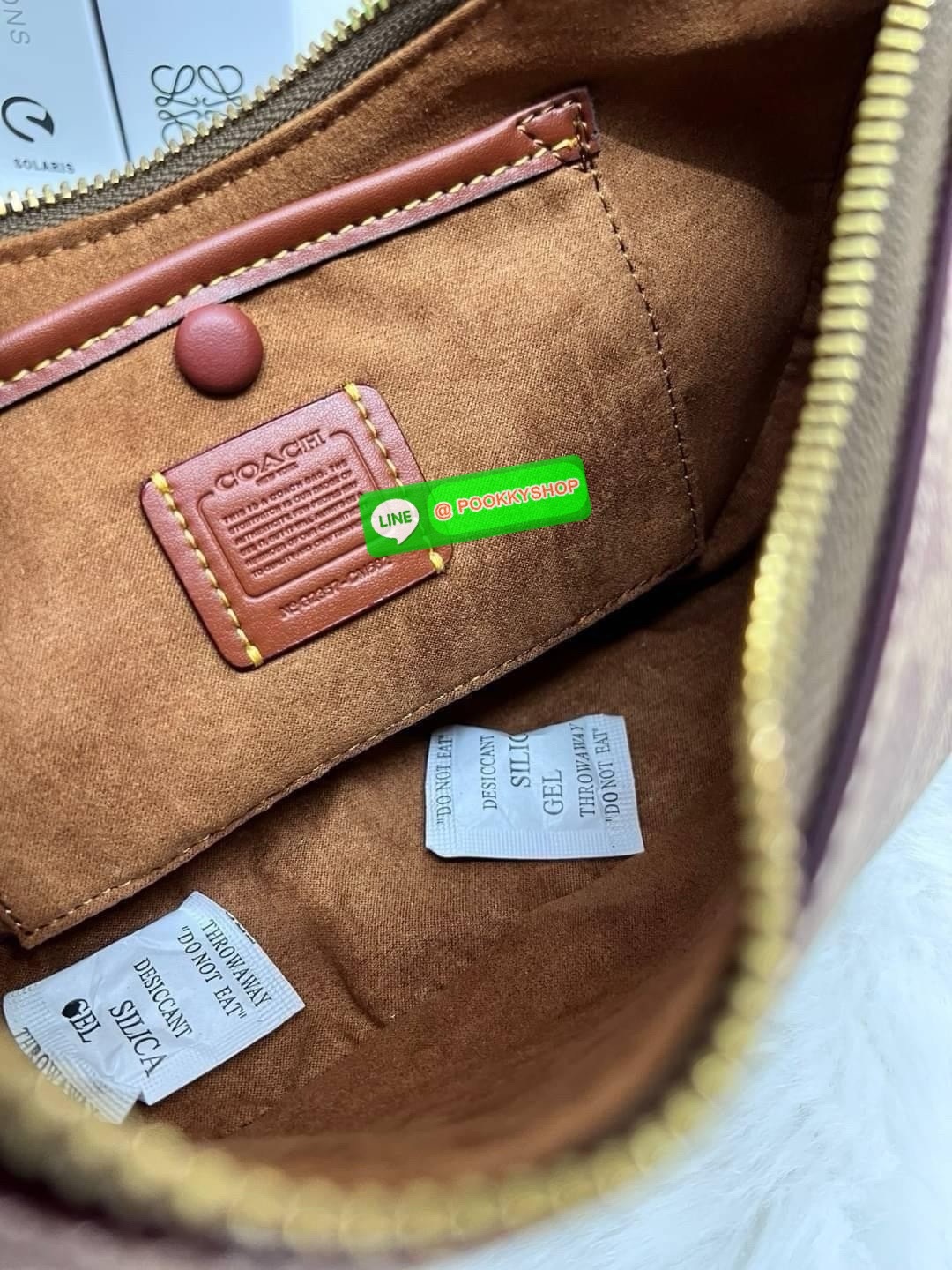 COACH MIRA SHOULDER BAG((CM582//583)) 💌เอาอะไรมาไม่คุ้ม ใบเดียวเอาอยู่ตลอดวันไม่ว่าจะตอนกลางวันหรือใช้ไปปาตีร์กลางคืน! หนังแท้อย่างดี นิ่มสวยคลาสสิคมากๆ