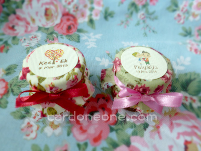 ของชำร่วยน้ำผึ้งใส่ขวด หุ้มผ้า ขนาด 1 ออซ์