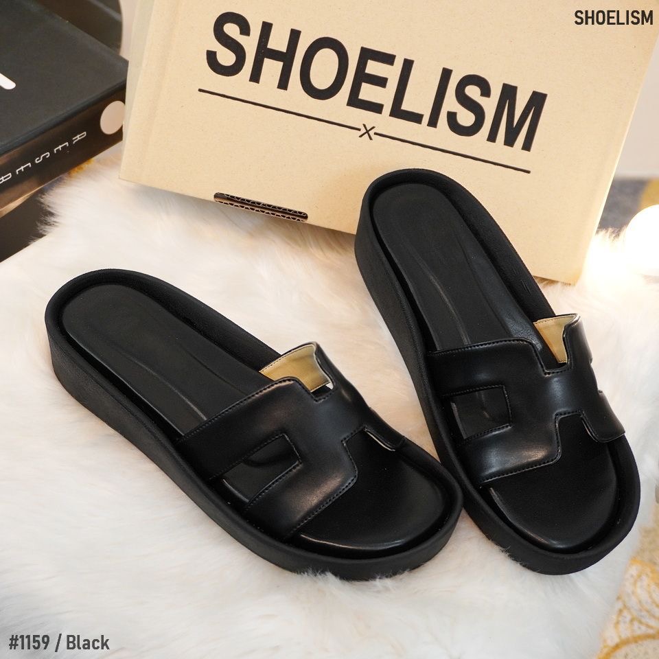 💜 พร้อมาส่งจ้า 💜 เอาความนุ่มมาเสิร์ฟกันอีกแล้ว รองเท้าแตะลำลอง พื้นบุฟองน้ำนุ่มสบายเท้าสุด หนังนิ่มไม่บาดเท้า โทนสีละมุน อย่ามัวรอช้าโดนใจสีไหนรีบทักมาได้เลยจ้า