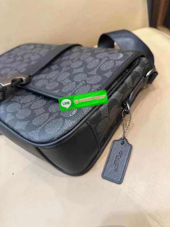 Coach League Messenger Bag PRODUCT DETAILS Smooth leather Inside multifunction pockets Speedclip closure, fabric lining Outside open pocket