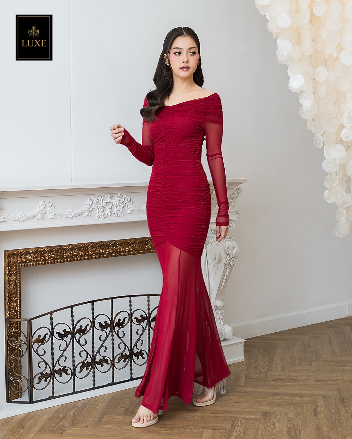 เดรสแฟชั่น แม็กซี่เดรส เสื้อแขนยาวเปิดไหล่ ดีเทลจับเดรป