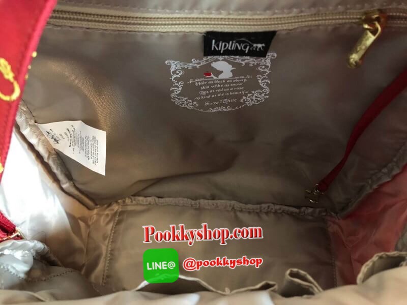 Kipling Disney's Backpack collection สุดน่ารักจากแบรนด์ kipling ขนาดกำลังน่ารักพอเหมาะสำหรับใส่ของระหว่างวัน และช่องจัดเก็บอีกหลากหลายรูปแบบ ดีไซน์สวยนับเป็นอีกหนึ่งกระเป๋าเป้ที่พร้อมให้คุณได้สะพายออกไปข้างนอกได้ทุกวันอย่างมั่นใจ เพราะแมทช์เข้ากับทุก