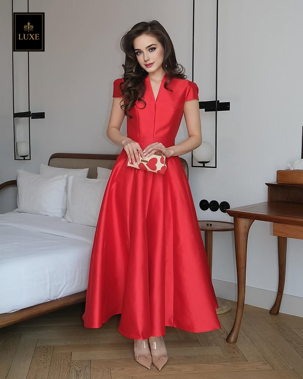 เดรสแฟชั่น เดรสเสื้อคอตั้ง แขนสั้น กระโปรงบาน