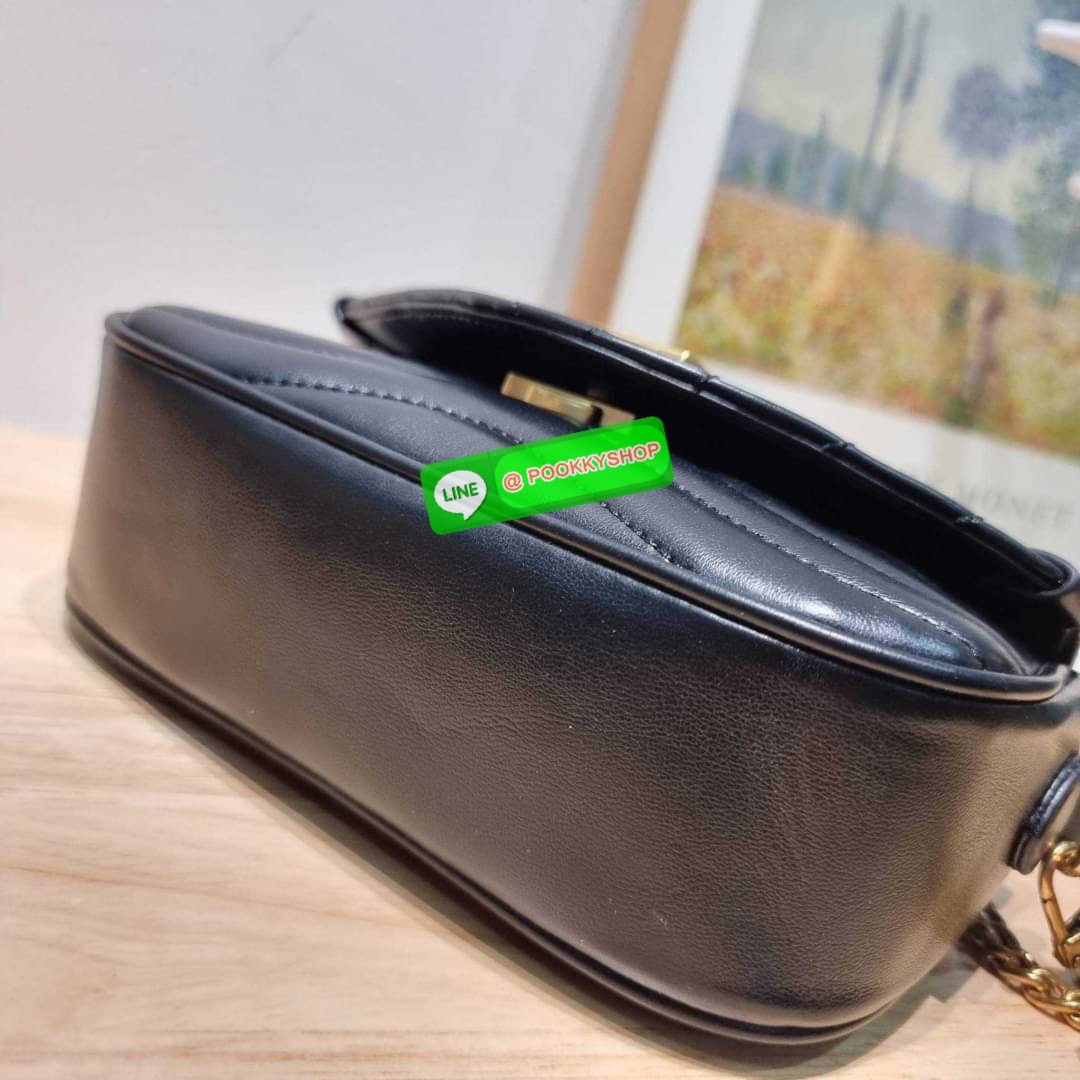 🔆 Model LV new wave pochette multi bag 🔆 Details กระเป๋าสะพายมัลติฟังก์ชั่น พรีเมี่ยมกิ๊ฟสุดหรู คุ้มจาก dutyfree มาพร้อม box set รับรองว่าดีงาม ลูกเล่นคลาสสิคผสานความวินเทจ มีสายสะพายให้ 2 เส้น และกระเป๋าใบลูก เล็กน่ารัก ภายในเป็นช่องโล่ง