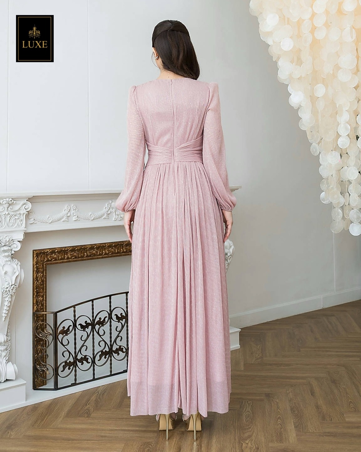 เดรสแฟชั่น แม็กซี่เดรสเสื้อคอวีแขนยาว กระโปรงจีบรูดรอบตัว