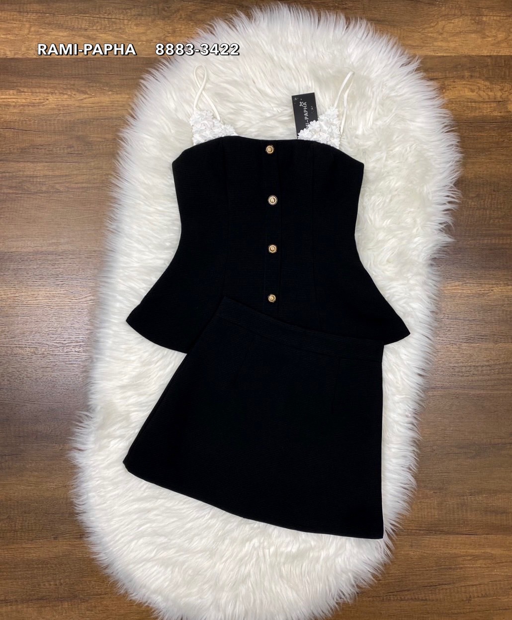 ชุดเซทแฟชั่น เสื้อสวยเก๋ แต่งดอกไม้3Dสีขาว สายสามารถปรับระดับได้