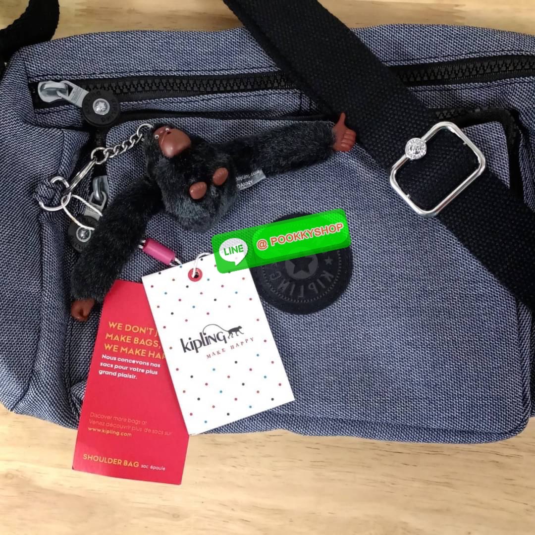 KIPLING RETH CROSSBODY BAG ซับในตาราง วัสดุ Nylon+polyester กระเป๋าสะพายข้างหรือ สะพาย Crossbody ได้ ช่องหน้าเปิด-ปิด ด้วยซิป พร้อมช่องแยกบ่อยด้านข้าง ช่องหลัก 2 ช่อง ด้านในโล่งกว้าง สามารถจุสัมภาระได้เยอะ พร้อมช่องซิปหลัง สายสะพายปรับระดับสั้น-ยาว ได้ fr