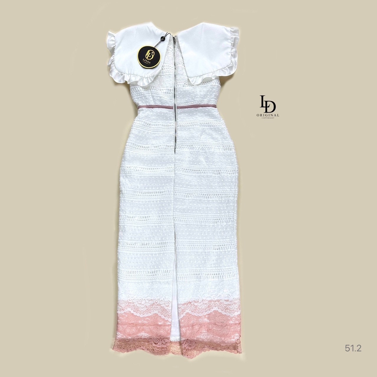 เดรสแฟชั่น เดรสลูกไม้อย่างดีผ้านุ่มนิ่มมีฟองน้ำในตัวคอปกมีอะไหล่เป็นเข็มกลัด