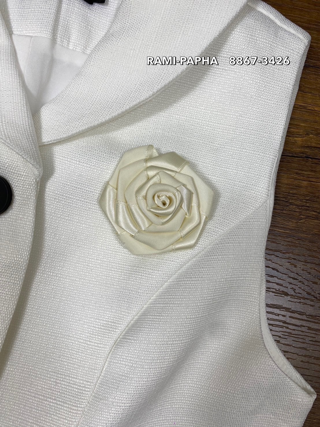 ชุดเซทแฟชั่น ชุดเซต3ชิ้น คุ้มมาก!! เสื้อคอปกสีขาวเนื้อผ้านุ่มอย่างดีมีเทคเจอร์