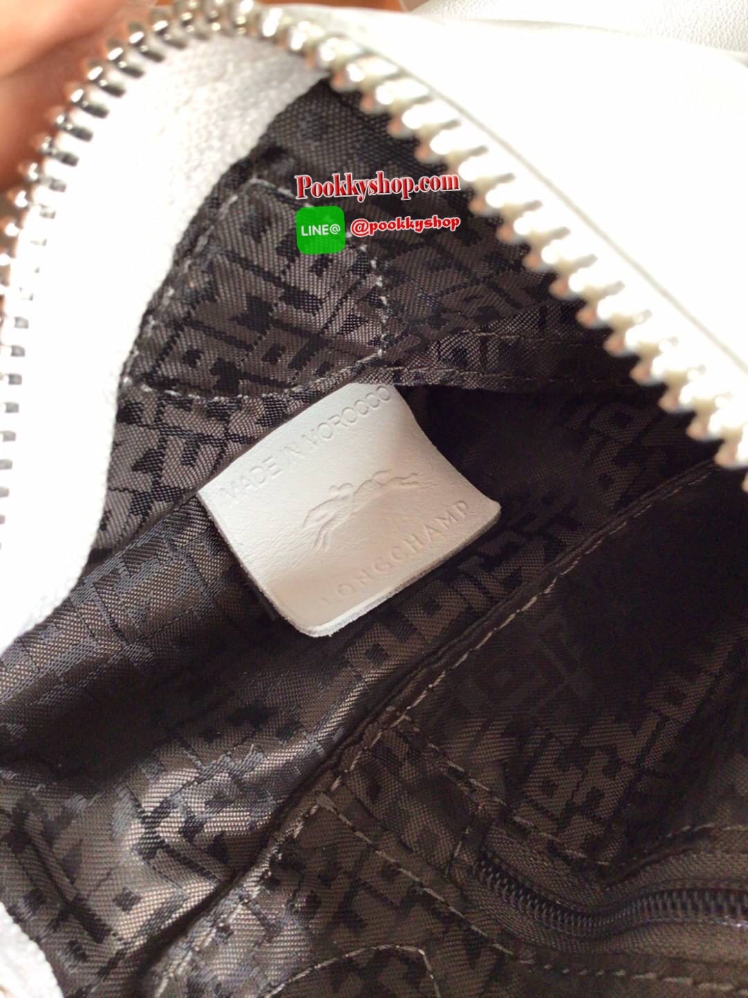 🚚 พร้อมส่ง 🚚 LONGCHAMP X POKE’MON TOP HANDLE BAG XS ขนาด มินิ รุ่น 1500 Collection LE PLIAGE CUIR Fall/ Winter เรียบหรูอย่างฝรั่งเศสกับความน่ารักคาวาอิแบบญี่ปุ่นมาผสม ซึ่งจะเป็นการนำเอาลวดลายพิคาชูมารังสรรค์ลงในกระเป๋าสุดคลาสสิกของแบรนด์ ก