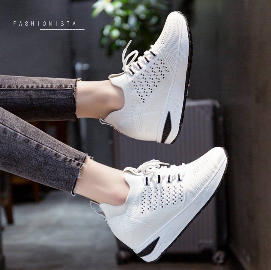 NEW ITEM แฟชั่นเสริมส้นมาแรง!! รองเท้าสลิปออนเสริมพื้น 5c.m. แต่งเชือกผูก ทรงสโลป วัสดุเนื้อผ้ายืดกระชับเท้า เนื้อหนาคุณภาพดี ขอบยางยืดเพิ่มความยืดหยุ่นในการสวมใส่ ใส่แล้วดูขาเรียวยาวสุดๆไปเลย ตัวพื้นรองเท้าเป็นยางพารากันลื่นได้ดีจ้า งานสวยเก๋น่ารักเรียบเ