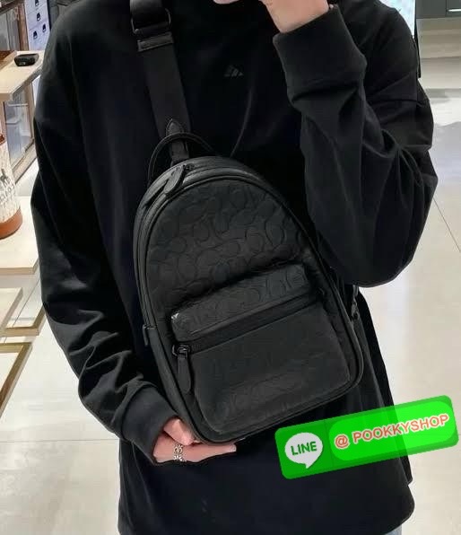 COACH CHARTER PACK LEATHER (CP162) 🔖กระเป๋าคาดอก/คาดหลัง ขนาดกำลังดีน่ารัก 🔖วัสดุ: หนังแท้ทั้งใบคะ 🔖เปิด-ปิดแบบซิป ภายในโล่ง มีช่องย่อย1 ช่อง ช่องซิปด้านหน้า1ช่อง 🔖สายสะพายสามารถปรับระดับได้