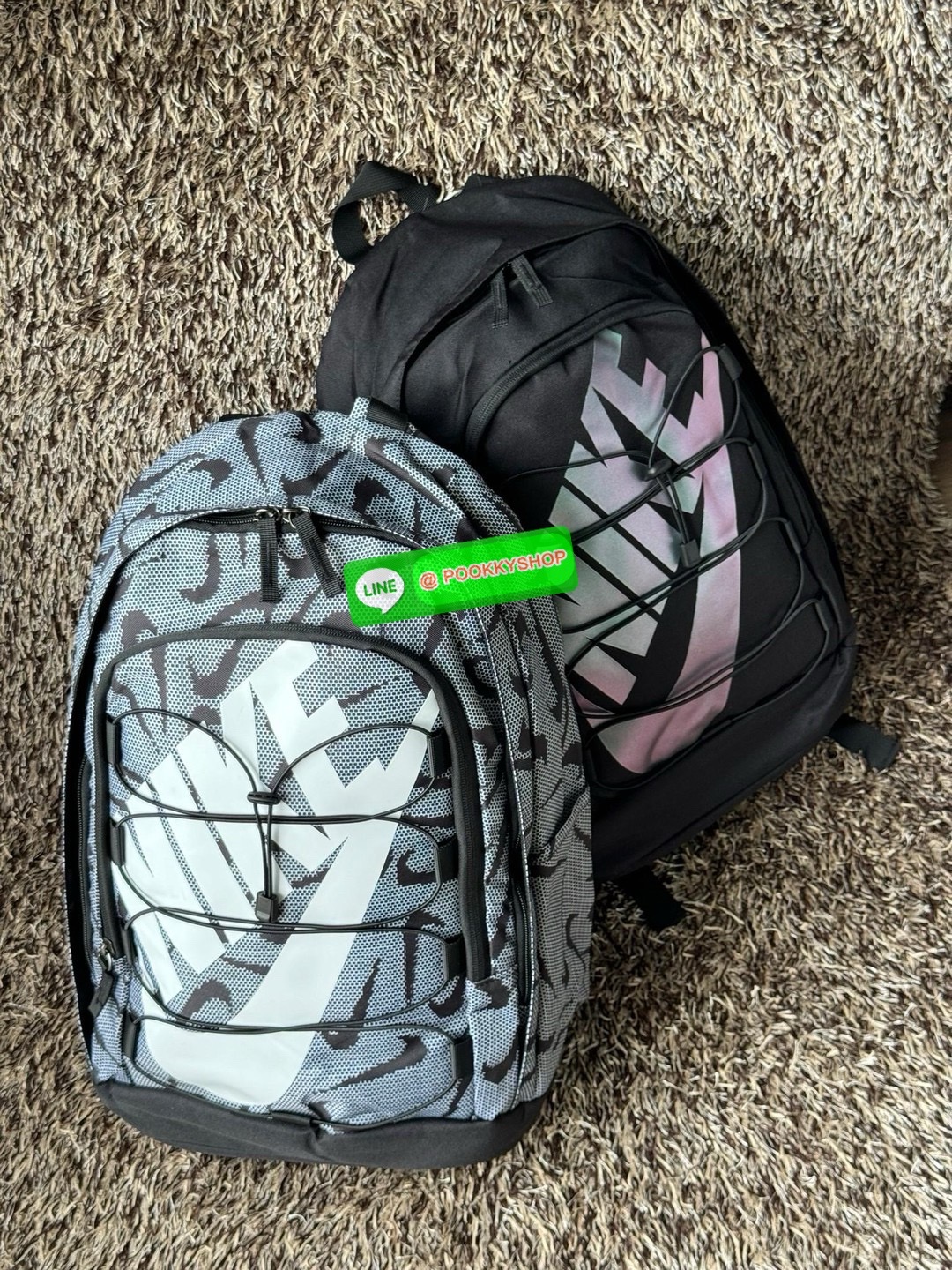 Nike HAYWARD 2.0 backpack BA5883 men กระเป๋าเป้ NIKE Hayward 2.0 ดีไซน์ชิคๆที่สะพายไปได้ทุกที่ พร้อมช่องใส่ของขนาดใหญ่จะใส่ของไปทำงานหรือเข้าเรียนก็ลงตัว วัสดุPolyester มีช่องใส่ของเปิด-ปิดด้วยซิปหลายช่องใช้งาน บุนุ่มที่สายสะพายและด้านหลังเพิ่มความสบาย ใช