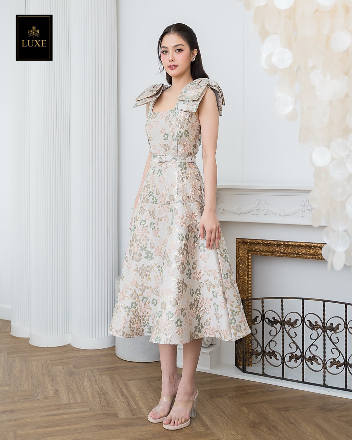 เดรสแฟชั่น เดรสเสื้อกล้ามแขนกุด กระโปรงบาน