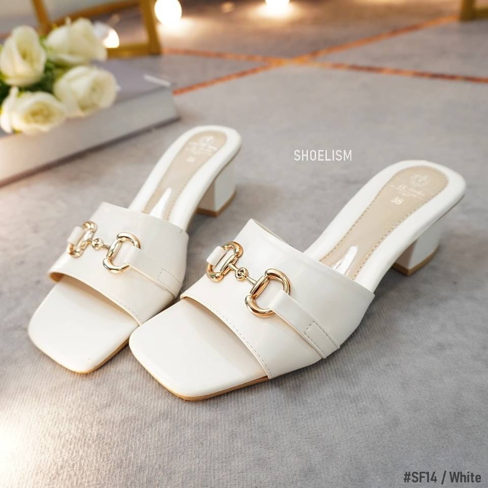 งานสวย งานละมุน แม็กซี่2 สไตล์พาสเทล แต่งอะไหล่เพิ่มความเรียบหรู ดูดี สวมใส่ง่าย เดินสบาย อย่ารอช้ารับทักมาน้า